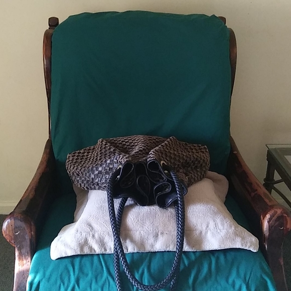 Black and Tan Purse - Picture 3 of 8